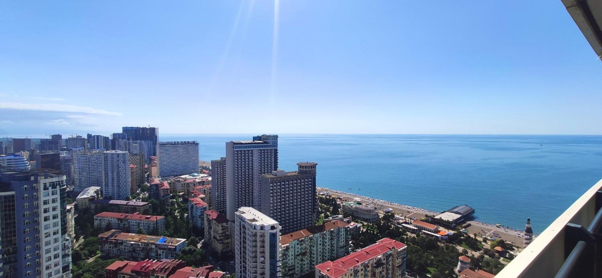 первая линия 巴统